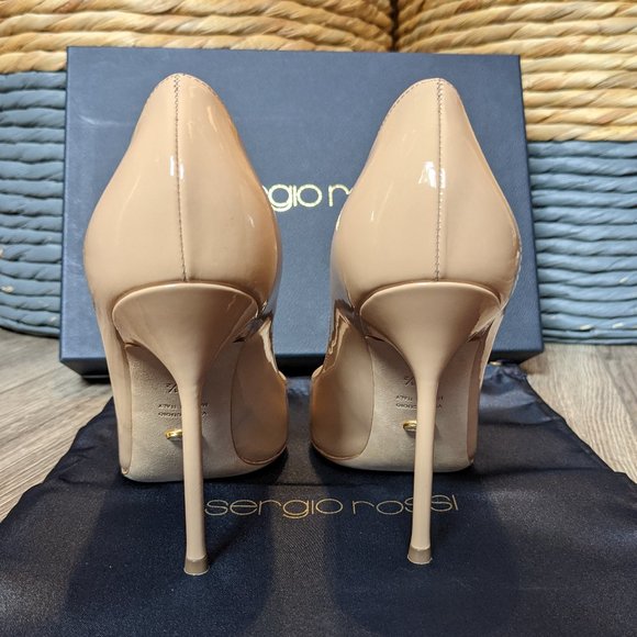 NIB (W36.5) - SERGIO ROSSI Nude Patent Donna Pumps - Picture 6 of 9